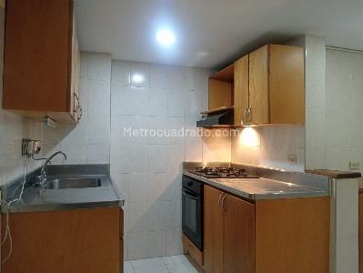 Apartamento en venta en Laureles, Medellín · foto 2 de 14