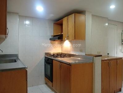 Apartamento en venta en Laureles, Medellín · foto 3 de 14