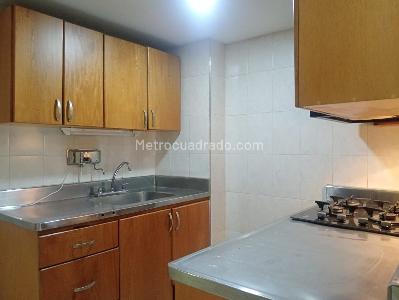 Apartamento en venta en Laureles, Medellín · foto 4 de 14