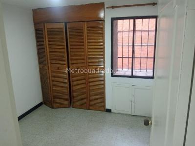 Apartamento en venta en Laureles, Medellín · foto 9 de 14
