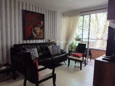 Apartamento de 3 alcobas en venta en Belen, Medellín, 85 m² · foto 2 de 15