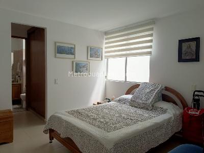 Apartamento de 3 alcobas en venta en Belen, Medellín, 85 m² · foto 8 de 15