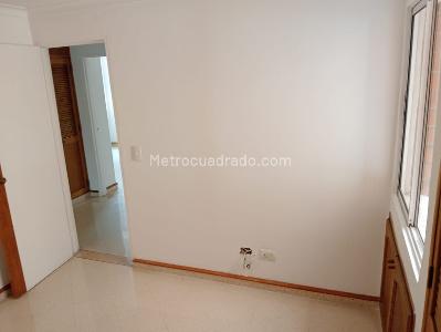 Apartamento en venta en Laureles, Medellín · foto 11 de 15