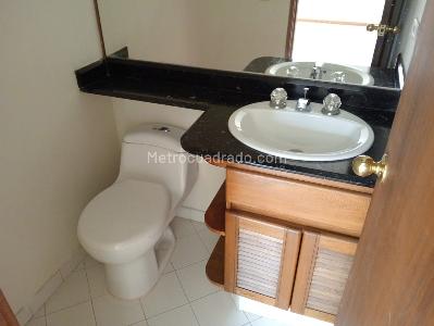Apartamento de 3 alcobas en venta en Laureles, Medellín, 200 m² · foto 15 de 18
