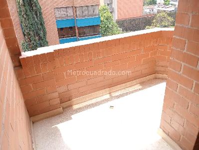 Apartamento de 3 alcobas en venta en Laureles, Medellín, 200 m² · foto 17 de 18