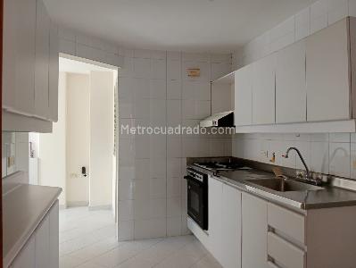 Apartamento de 3 alcobas en venta en Laureles, Medellín, 200 m² · foto 5 de 18