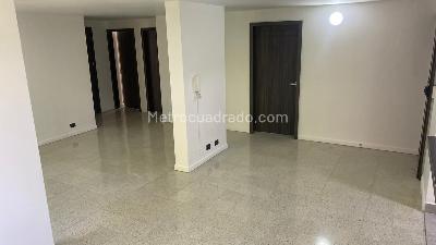 Apartamento de 4 alcobas en venta en Carlos E Restrepo, Medellín, 118 m² · foto 4 de 20