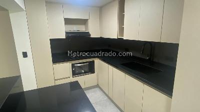 Apartamento de 4 alcobas en venta en Carlos E Restrepo, Medellín, 118 m² · foto 9 de 20