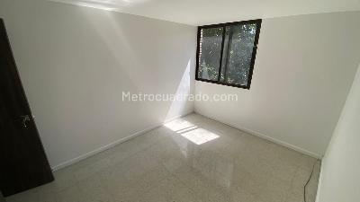 Apartamento de 4 alcobas en venta en Carlos E Restrepo, Medellín, 118 m² · foto 14 de 20