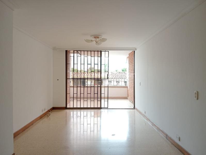 Spacious 3BR Apartment in Laureles