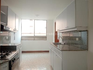 Apartamento en venta en Laureles, Medellín · foto 7 de 16