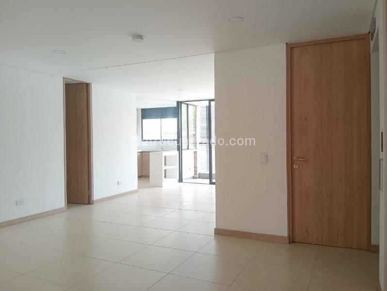 3BR Apartment in LAURELES (104 m²) - 2
