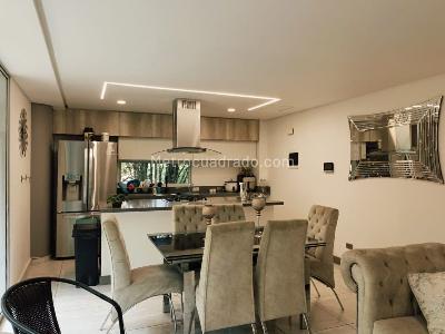 Apartamento de 3 alcobas en venta en Belen, Medellín, 112 m² · foto 4 de 19