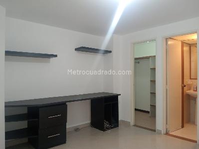 Apartamento en venta en Laureles, Medellín · foto 8 de 18