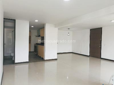 Apartamento de 2 alcobas en venta en Belen Loma De Los Bernal, Medellín, 87 m² · foto 2 de 13