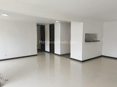 Apartamento de 2 alcobas en venta en Belen Loma De Los Bernal, Medellín, 87 m² · foto 4 de 13
