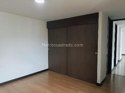 Apartamento de 2 alcobas en venta en Belen Loma De Los Bernal, Medellín, 87 m² · foto 8 de 13