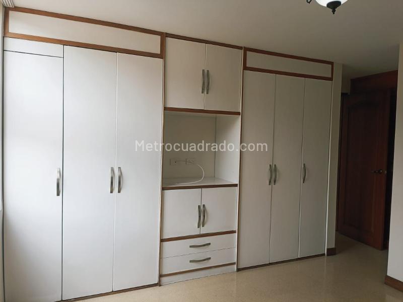 Spacious 3BR Apartment in Belen with Amenities - 8
