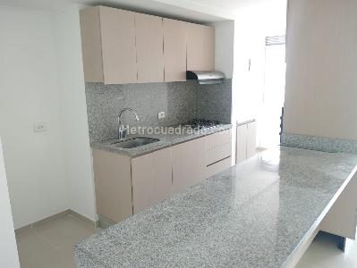 Apartamento de 2 alcobas en arriendo en Laureles, Medellín, 80 m² · foto 6 de 15
