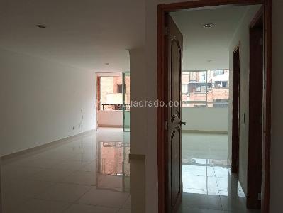 Apartamento en venta en Laureles, Medellín · foto 2 de 16
