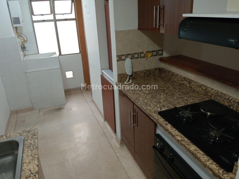 3BR Exterior Apartment with 3 Baths in Laureles - 6