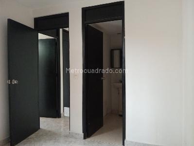 Apartamento en arriendo en Laureles, Medellín · foto 11 de 17