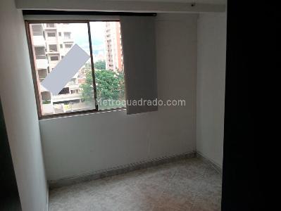 Apartamento en arriendo en Laureles, Medellín · foto 13 de 17
