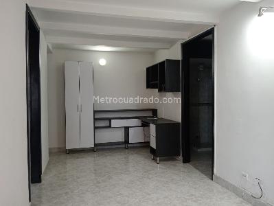 Apartamento en arriendo en Laureles, Medellín · foto 2 de 17