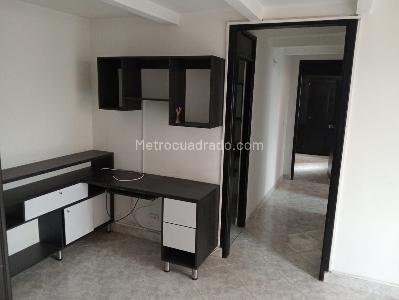 Apartamento en arriendo en Laureles, Medellín · foto 3 de 17