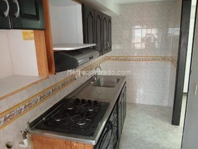 Apartamento en arriendo en Laureles, Medellín · foto 4 de 17