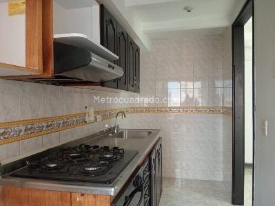 Apartamento en arriendo en Laureles, Medellín · foto 5 de 17