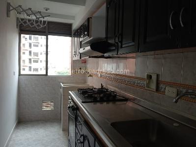Apartamento en arriendo en Laureles, Medellín · foto 7 de 17