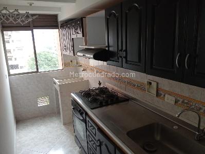 Apartamento en arriendo en Laureles, Medellín · foto 8 de 17