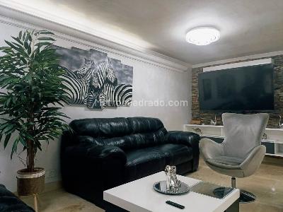 Casa de 3 alcobas en venta en Belen, Medellín, 150 m² · foto 2 de 19
