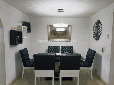Casa de 3 alcobas en venta en Belen, Medellín, 150 m² · foto 3 de 19