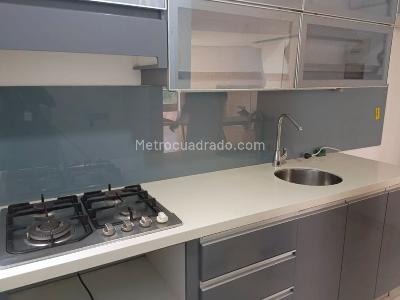 Apartamento de 3 alcobas en arriendo en Belen, Medellín, 77 m² · foto 6 de 14