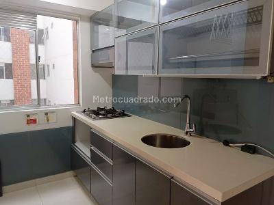 Apartamento de 3 alcobas en arriendo en Belen, Medellín, 77 m² · foto 7 de 14