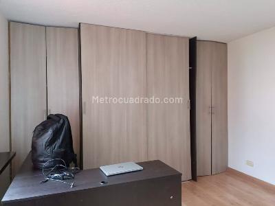 Apartamento de 3 alcobas en arriendo en Belen, Medellín, 77 m² · foto 9 de 14