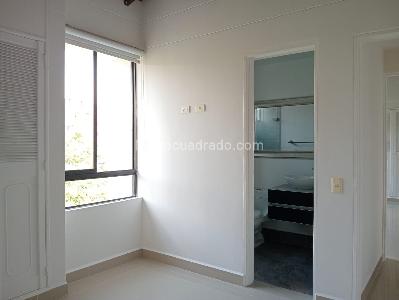 Apartamento de 3 alcobas en venta en Laureles, Medellín, 166 m² · foto 11 de 18
