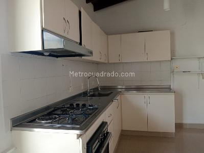 Apartamento de 3 alcobas en venta en Laureles, Medellín, 166 m² · foto 5 de 18