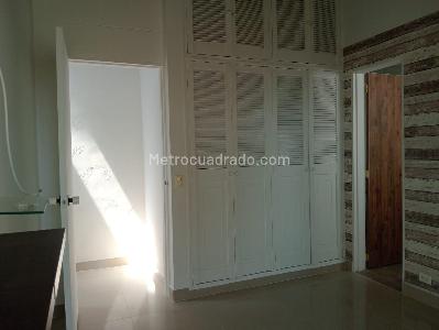 Apartamento de 3 alcobas en venta en Laureles, Medellín, 166 m² · foto 9 de 18