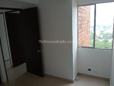 Apartamento de 3 alcobas en arriendo en La America, Medellín, 64 m² · foto 10 de 17
