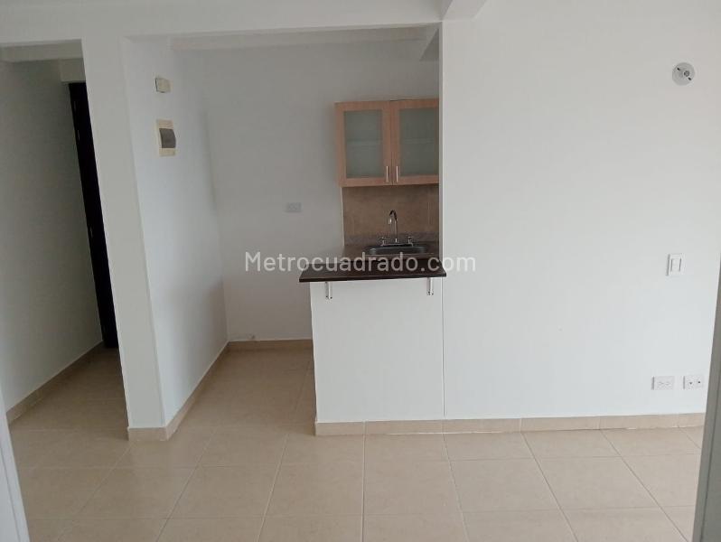 3BR Apartment with Pool in La America - 3