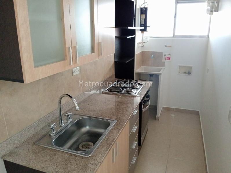 3BR Apartment with Pool in La America - 5