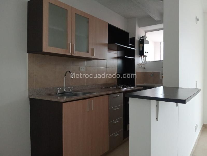 3BR Apartment with Pool in La America - 7