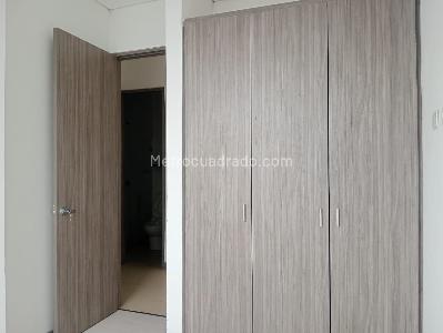 Apartamento de 3 alcobas en venta en Laureles, Medellín, 154 m² · foto 12 de 18
