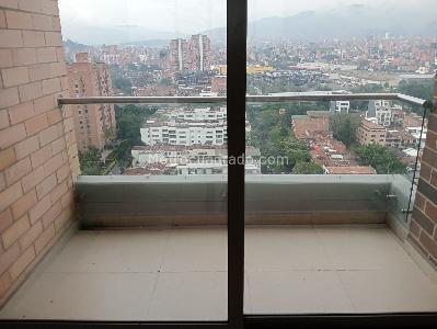 Apartamento de 3 alcobas en venta en Laureles, Medellín, 154 m² · foto 17 de 18