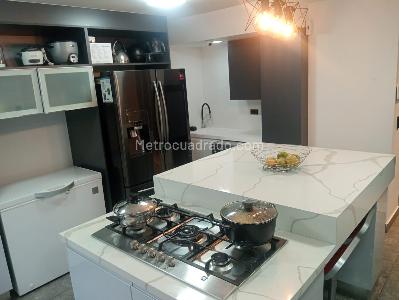 Apartamento en venta en Laureles, Medellín · foto 6 de 20