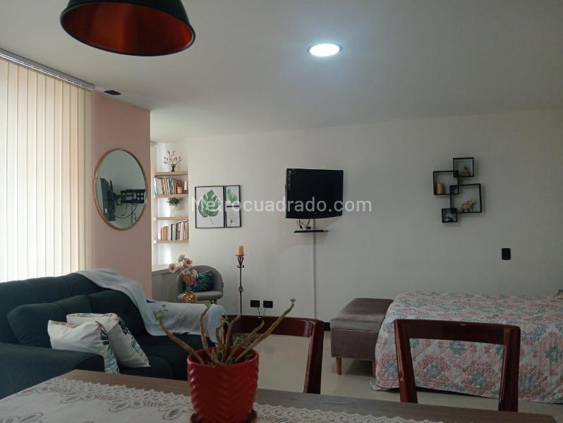Apartaestudio Amoblado de 1 Alcoba en Laureles para Arriendo o Venta