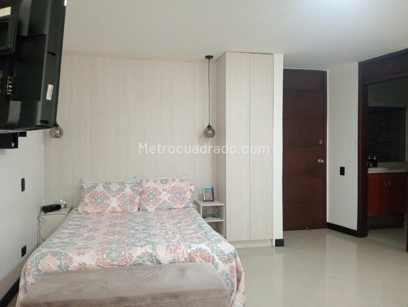Furnished 1BR Apartaestudio for Rent/Buy in Laureles, Medellín - 5